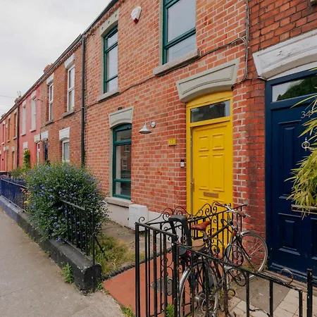 Apartment Charming 2bd House In