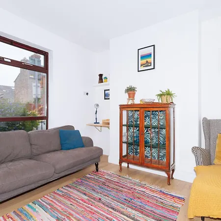 Charming 2bd House In