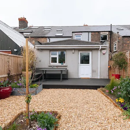 Charming 2bd House In Apartament *